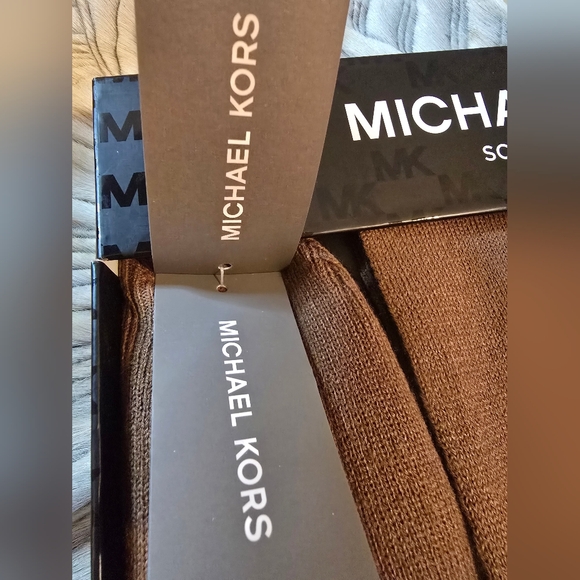 Michael Kors Brown and Black Scarf and Hat Set - Picture 2 of 3